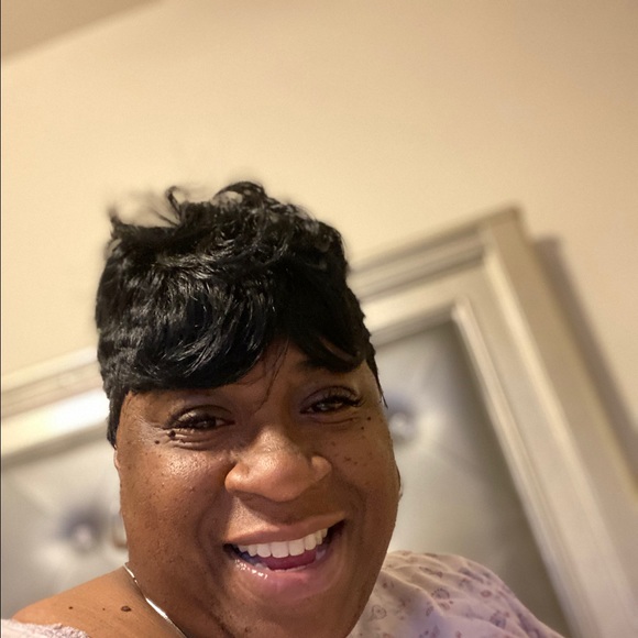 Meet your Posher, Qunntta - Picture 1 of 1